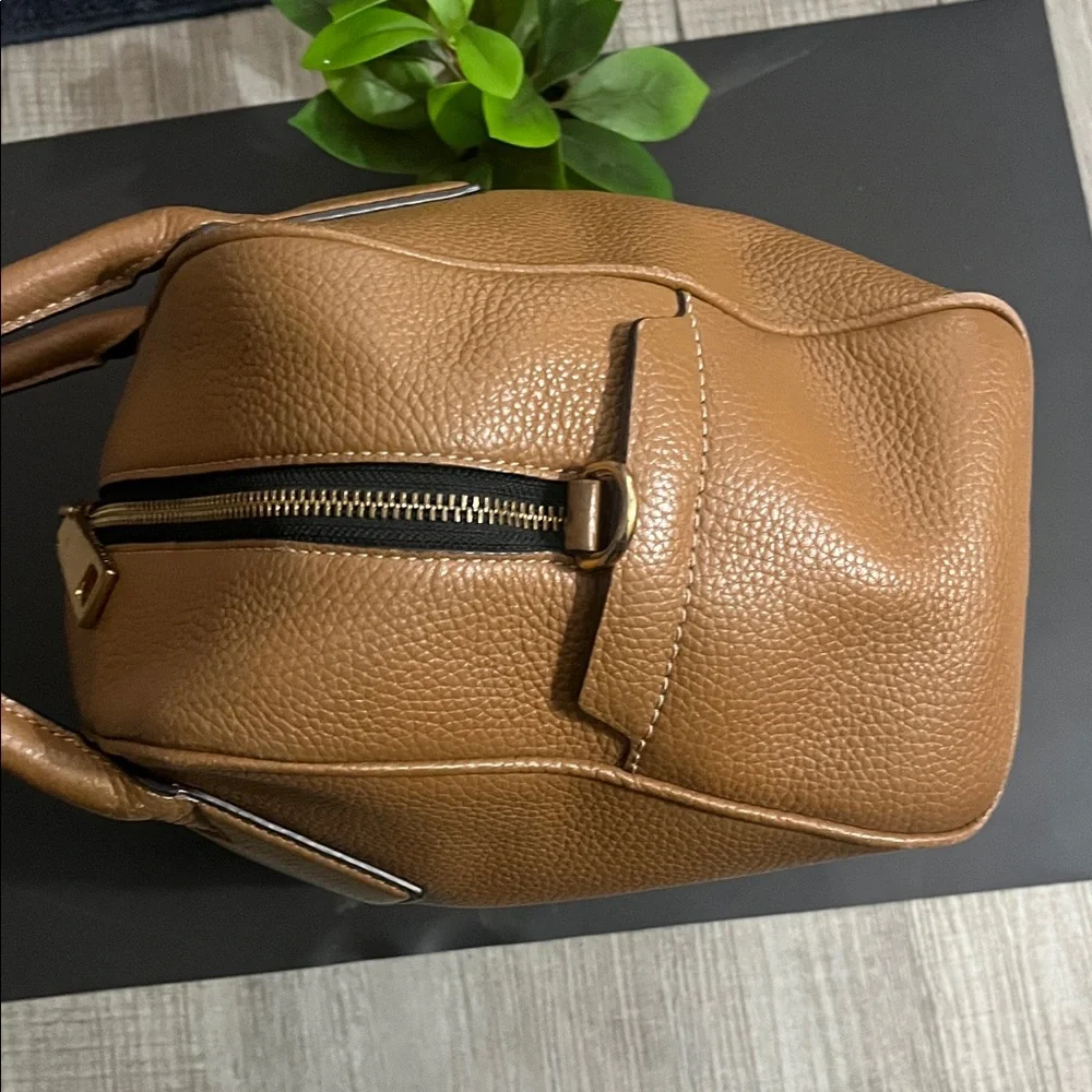 Marc Jacobs Tan Leather Satchel Bag - Picture 6 of 16